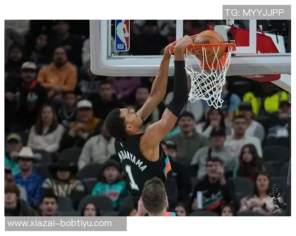 文班雅马在单场比赛中创下马刺队史第四高的30分10板记录大卫罗宾逊仍保持最多记录